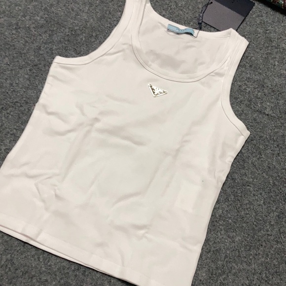 Prada Elegant white Tank top shirt-t size Medium - Picture 1 of 6